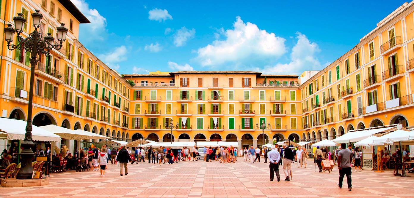 Vieille ville de Palma — ruelles et façades de pierre