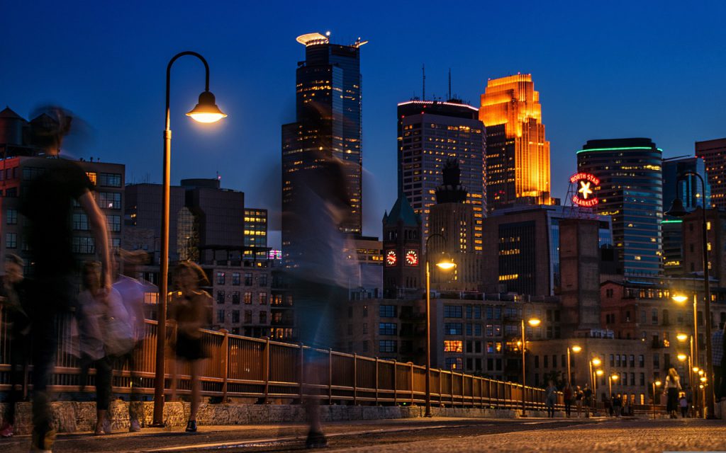 minneapolis minnesota night view