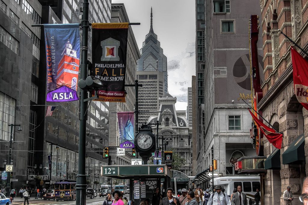 philadelphia pennsylvania sidewalk view with lot of building that is a walkable city