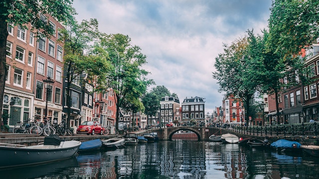 Dónde Alojarse En Ámsterdam: Las Mejores Zonas