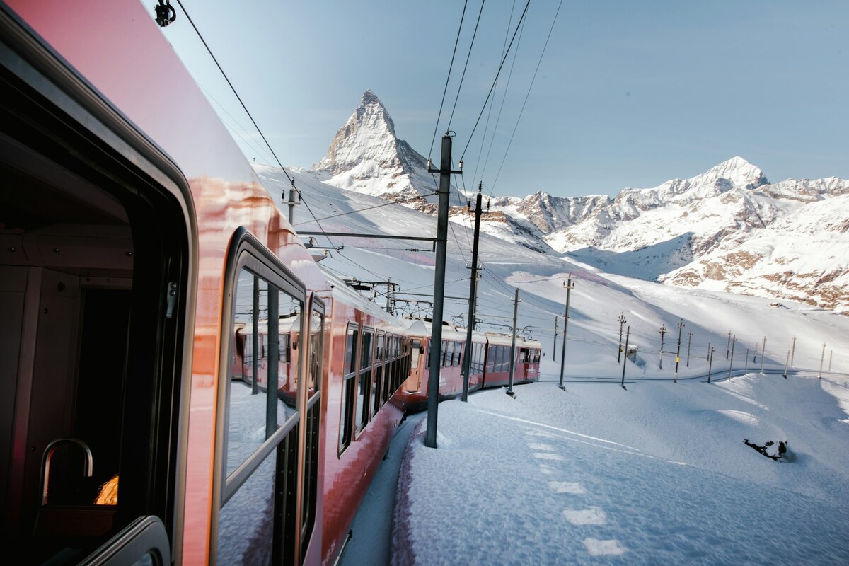A Scenic Train Journey Through the Alps – The Ultimate Rail Escape